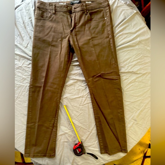 Liverpool Los Angeles 38”x30” straight fit denim jeans in a medium brown. - Picture 1 of 12